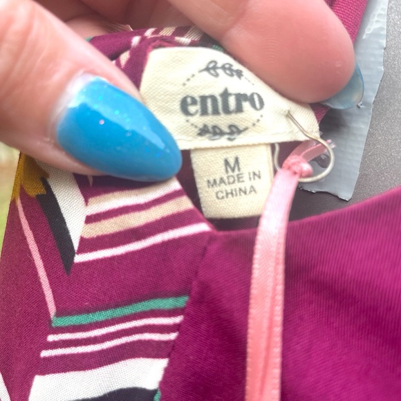 BNWT•Medium•Lined•Boutique•Sleeveless• High Neck•Shift Dress• - Picture 6 of 7